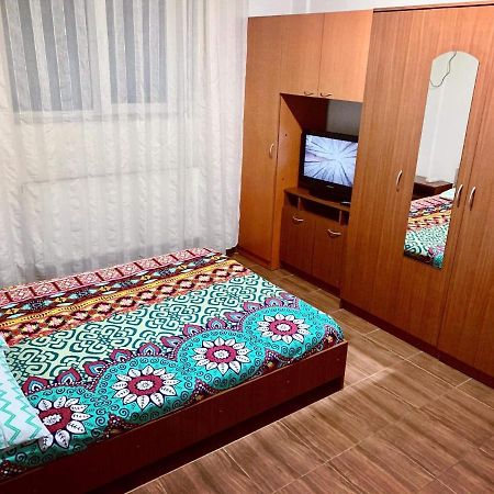 Militari Residence Studio Rosu Bagian luar foto